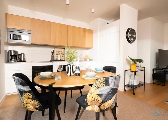 Elegancki Apartament 3City Blisko Rzeki W Gdansku By Noclegi Renters